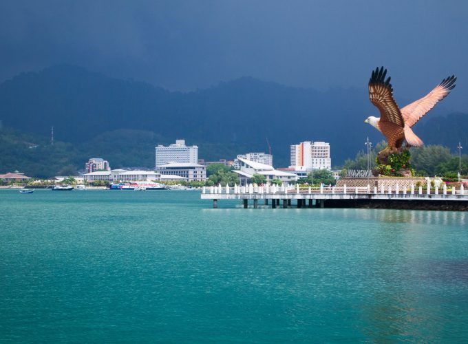 Malaysia: Culture, Coast & City Break 8D/7N