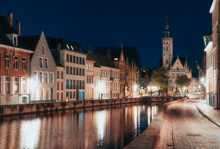 Bruges After Dark: Why You Should Always Stay Overnight
