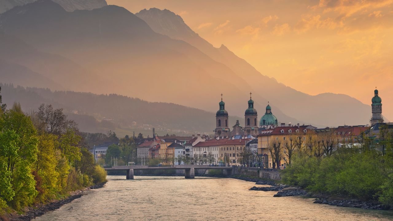 Innsbruck Between Seasons — When the Slopes Melt and the Trails Begin