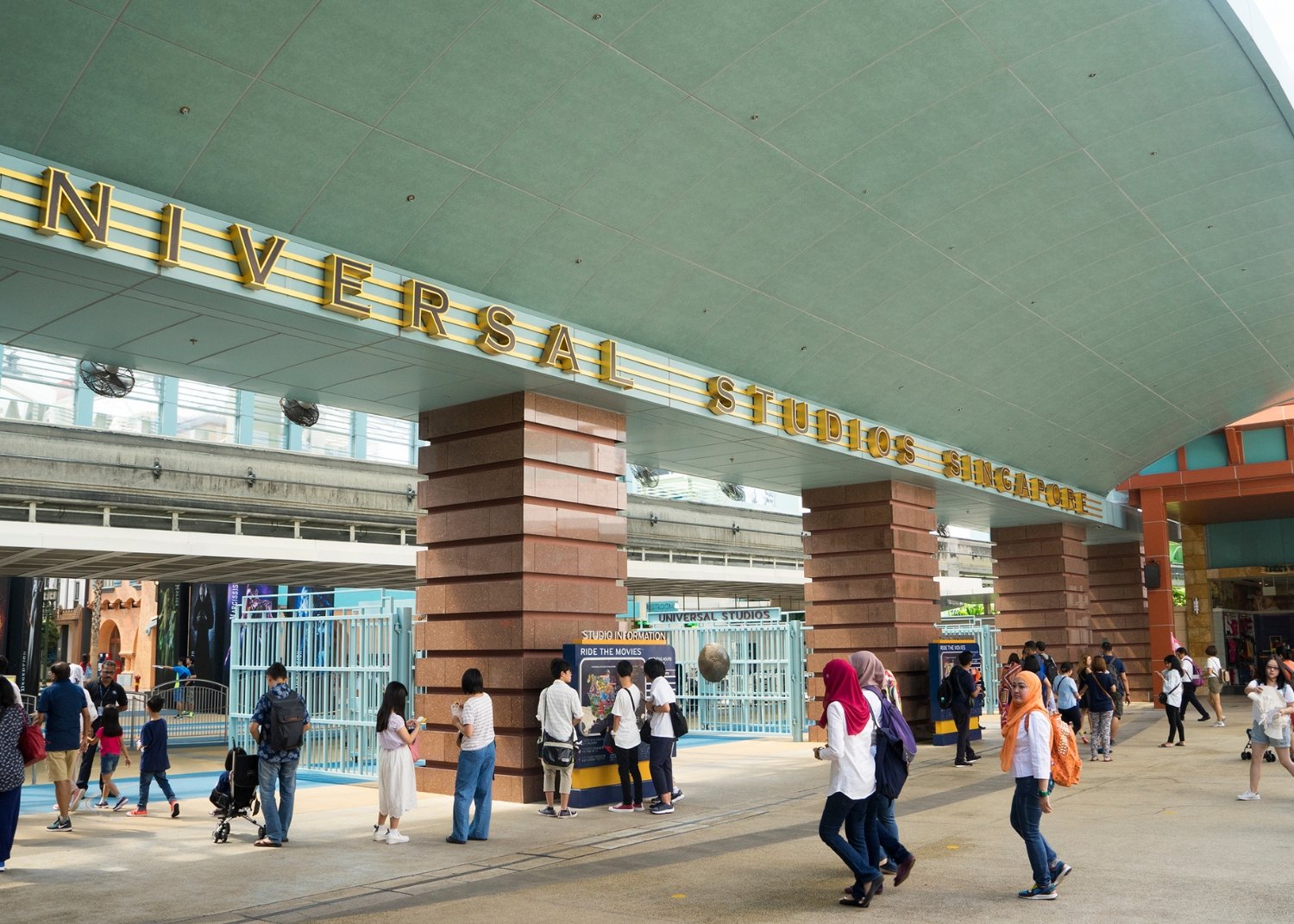 Sentosa & Beyond: A Coastal Playground for Every Kind of Traveler